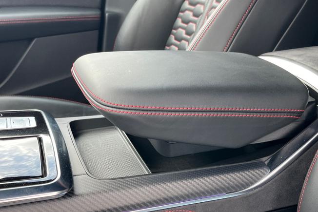 AUDI Rsq8 Photo 39