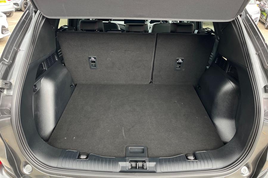 Ford Kuga Photo autoimg-3ec69612f438b32cbfc03399f266745a8413193d.jpg