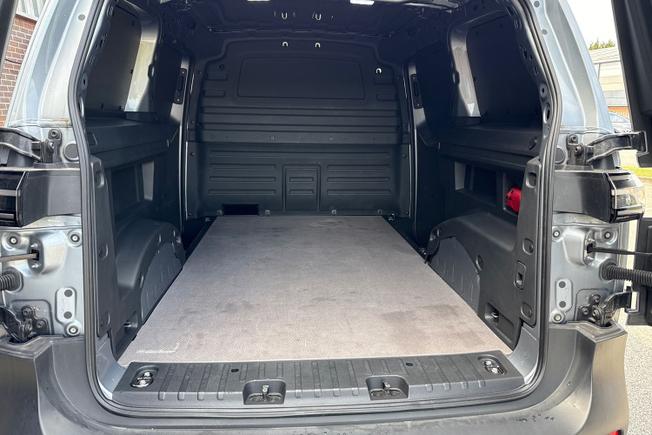 VOLKSWAGEN Id. Buzz Cargo Photo 12