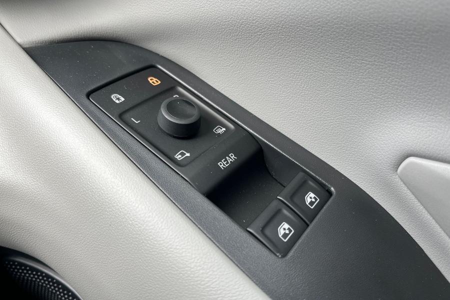 Ford EXPLORER Photo autoimg-3ec89b0a7198048a5315aa05d1b7ffee13824bd2.jpg