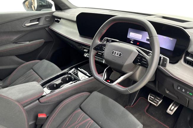 AUDI Q3 Photo 6
