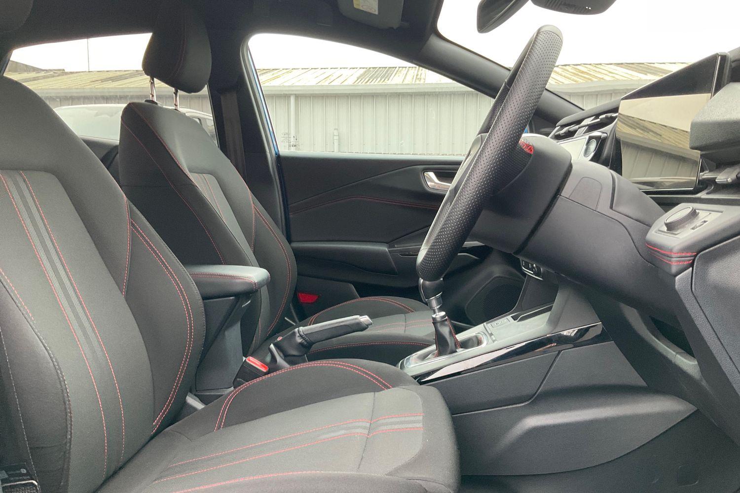 Ford PUMA Photo 16