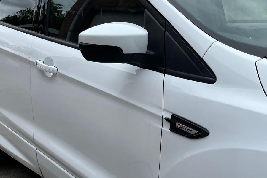 Ford KUGA Photo autoimg-3ecf323fb2f18fa8599cc42d6f9a4ff7dc6a28f8.jpg