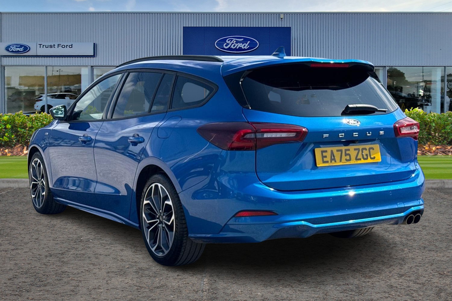 Ford FOCUS Photo 1