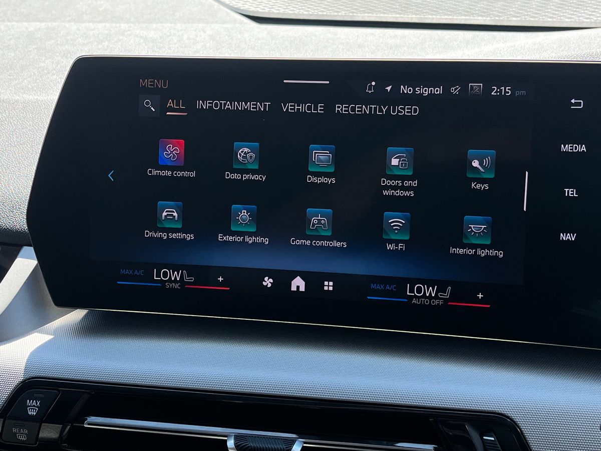 BMW 2 Series Active Tourer Photo 39