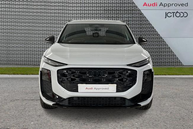 AUDI Q3 Photo 8