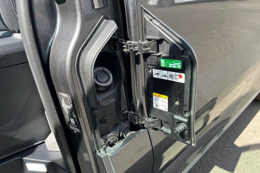 Used FORD TRANSIT CUSTOM MJ75TFO 37