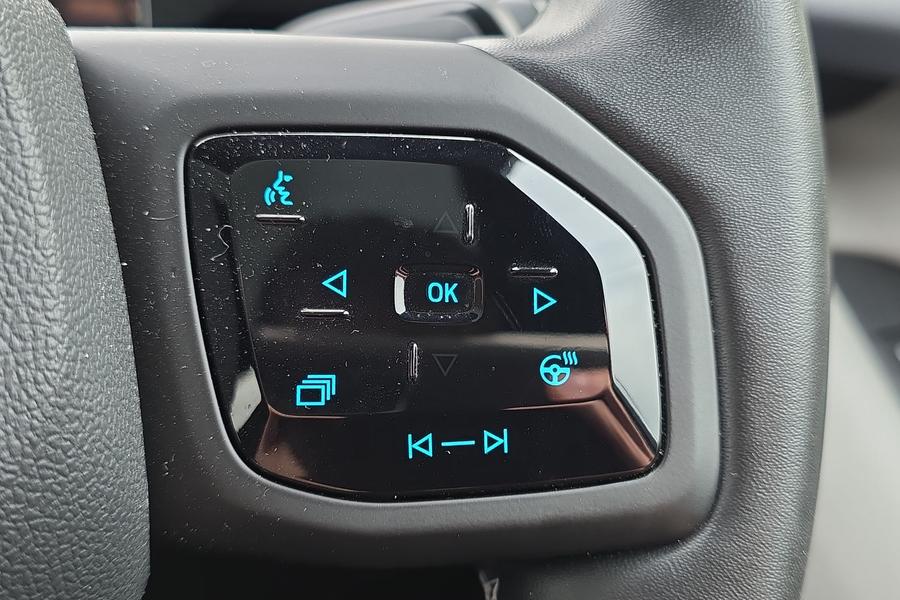 Ford Explorer Photo autoimg-3eeb3ccd1c4c031c98e4abef17b07f2a1036c026.jpg