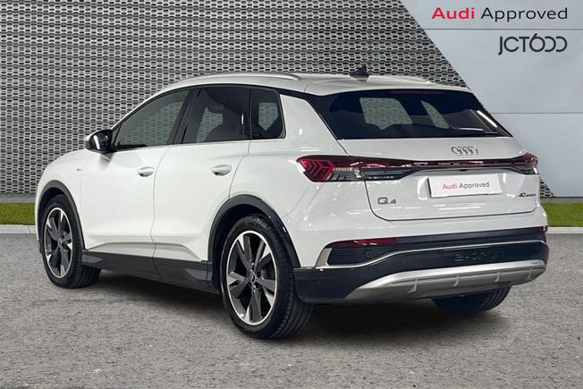 AUDI Q4 e-tron Photo 3