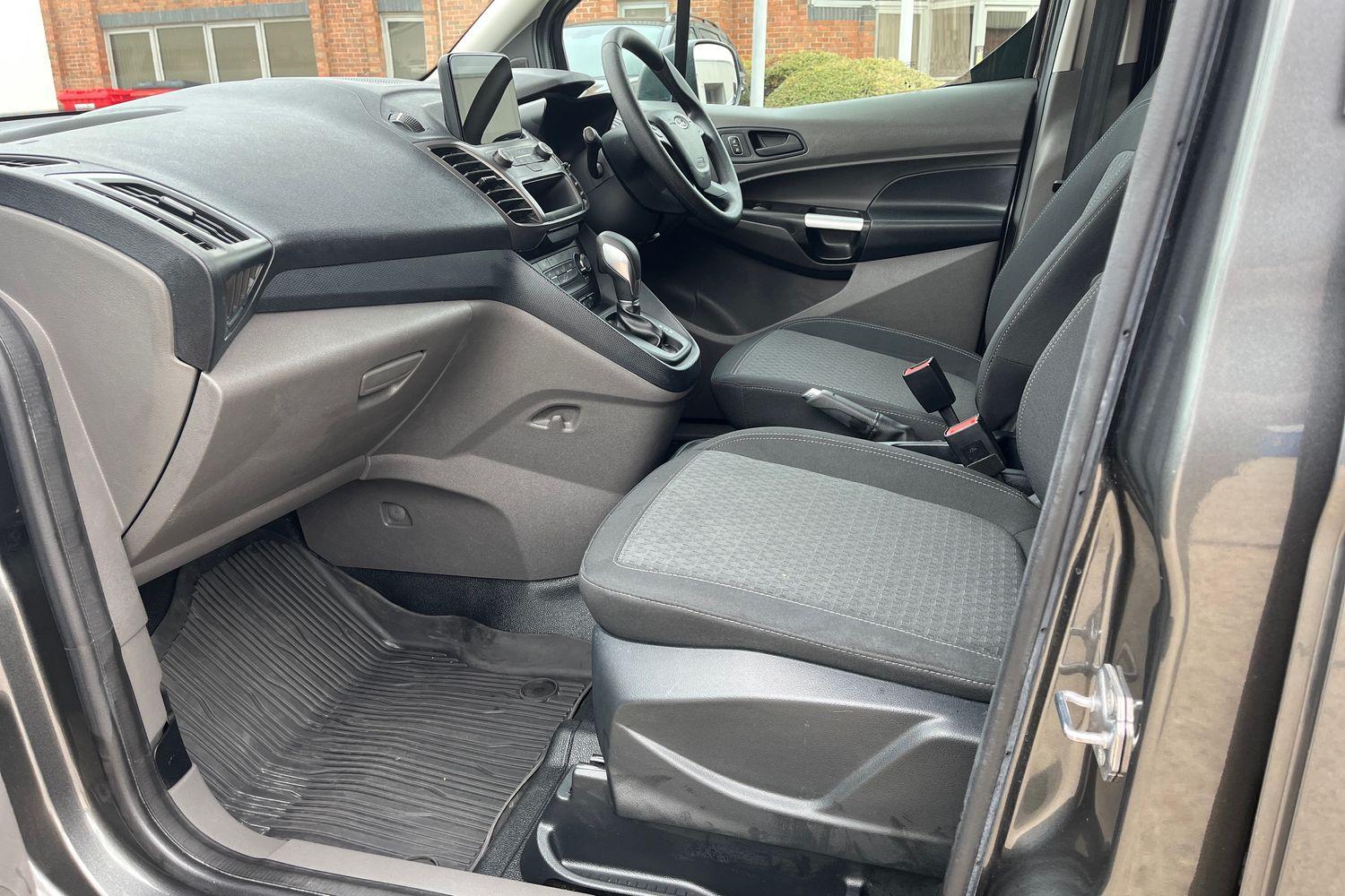 Ford TRANSIT CONNECT Photo 33