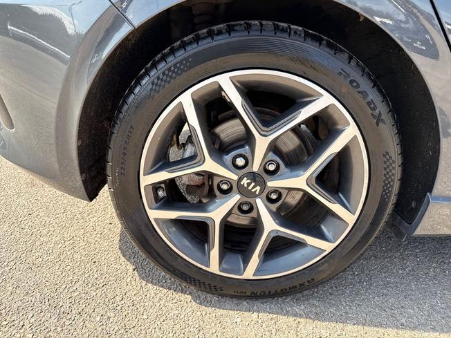 KIA Ceed Photo 22