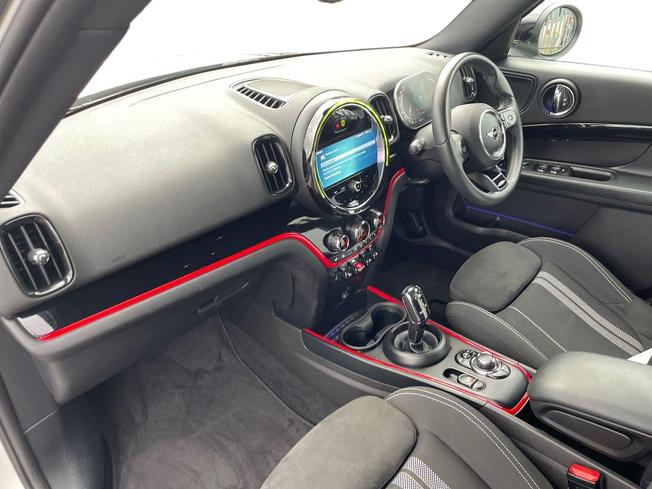 MINI COUNTRYMAN Photo 2