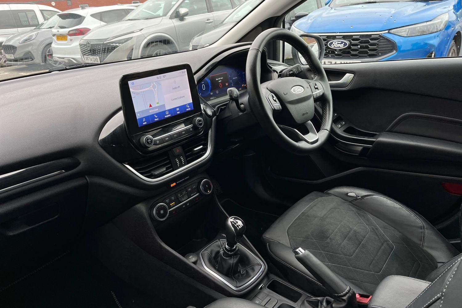 Ford Fiesta Photo 17