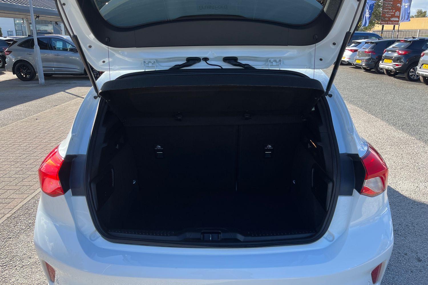 Ford FOCUS Photo 20