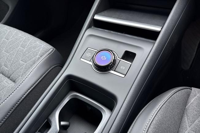 VOLKSWAGEN Tiguan Photo 23