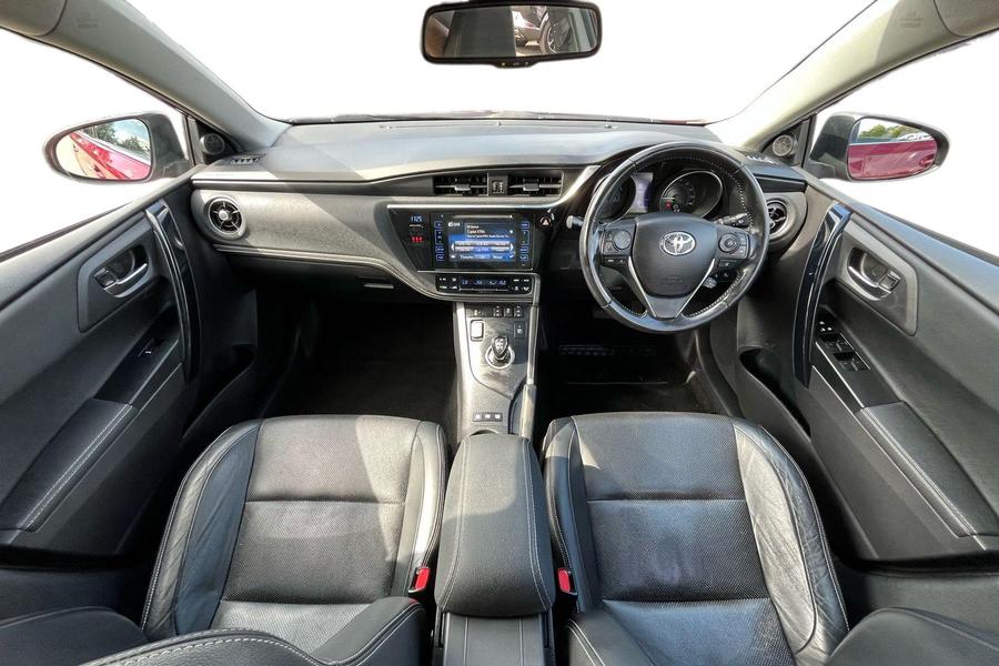 Toyota Auris Photo autoimg-3f05a6c1daf00a8df1f0d05dc08353c896cdbb3e.jpg