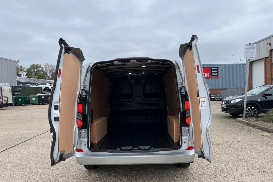 Ford TRANSIT CUSTOM Photo autoimg-3f06bb29fd1b0bdc0fa68fc385bdd3f7c2e95284.jpg