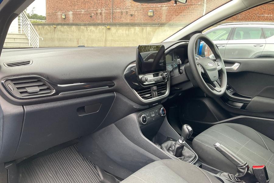 Ford FIESTA Photo autoimg-3f06c2ed0abdc245ba8a2ed245db1a1543ef6d51.jpg