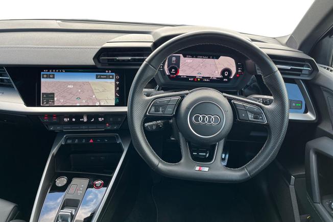 AUDI S3 Photo 11