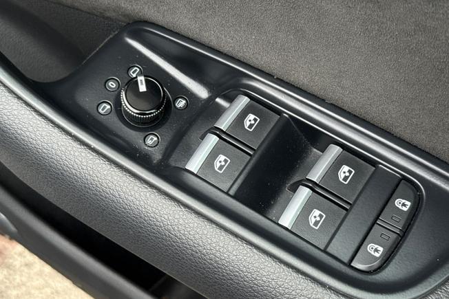 Audi Q8 Photo 31