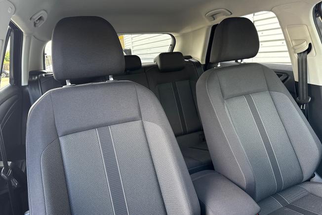 Volkswagen T-Roc Photo 25