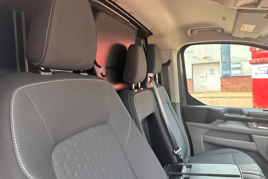Used Ford E-TRANSIT CUSTOM WR26OFL 30