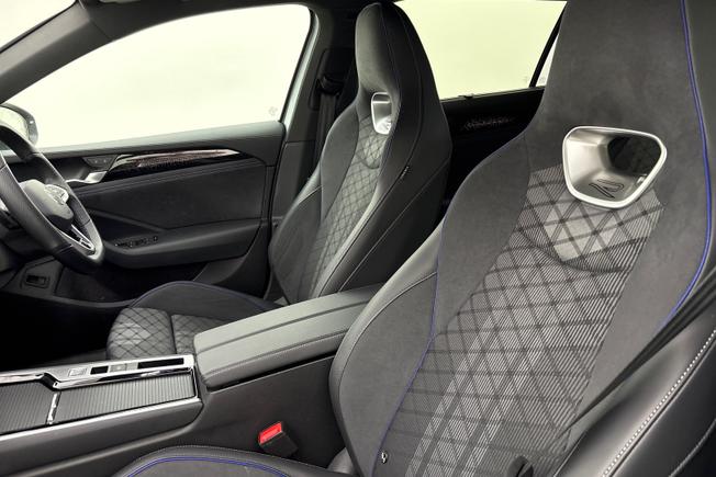 Volkswagen Passat Photo 30