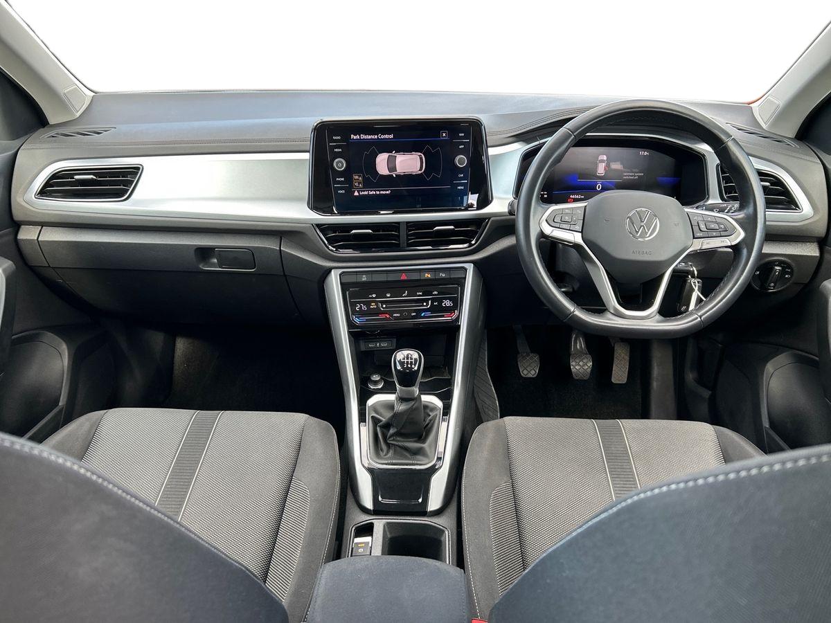 Volkswagen T-Roc Photo 8