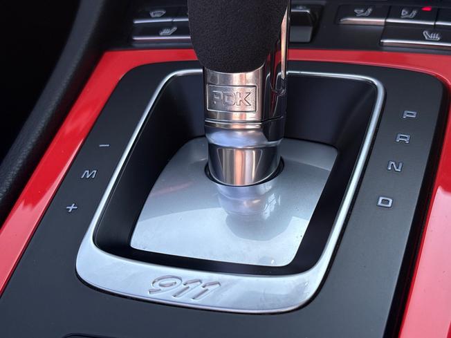 PORSCHE 911 Photo 52