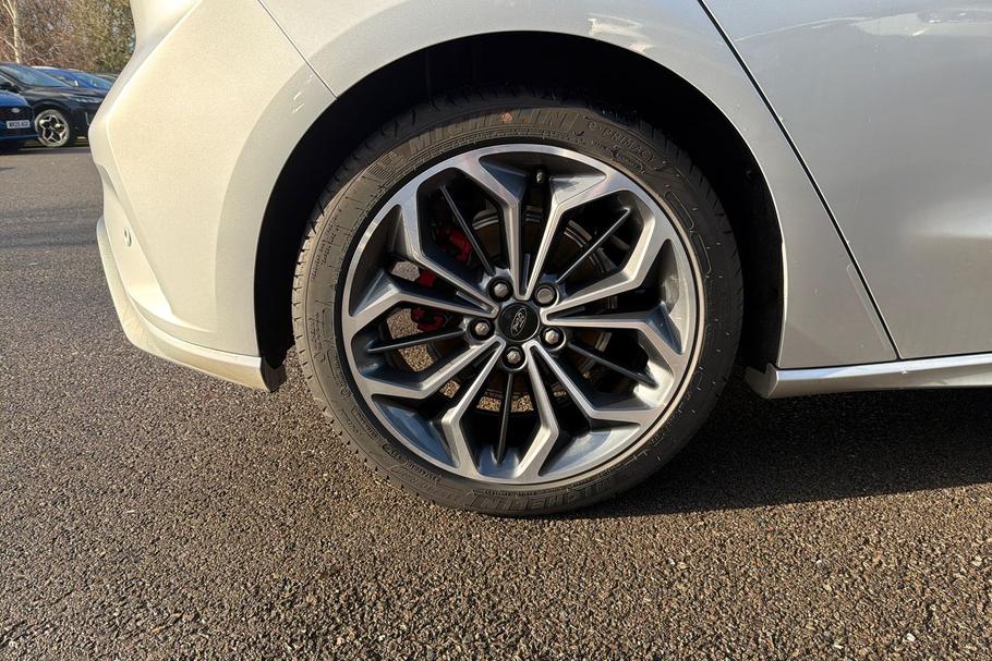 Used Ford FOCUS WX25JZM 8