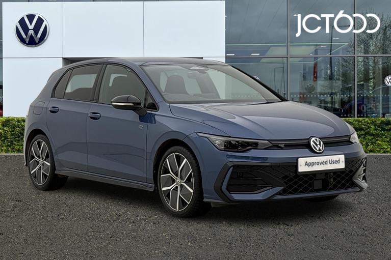 Used 2025 Volkswagen Golf 1.5 eTSI MHEV Black Edition Hatchback 5dr Petrol Hybrid DSG Euro 6 (s/s) (150 ps) Blue at JCT600