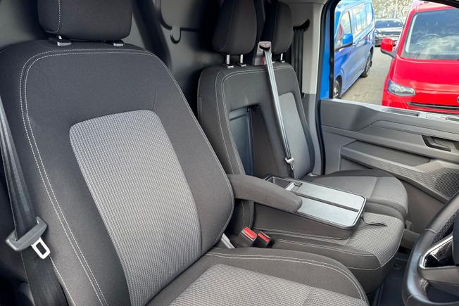 VOLKSWAGEN Transporter Photo 32