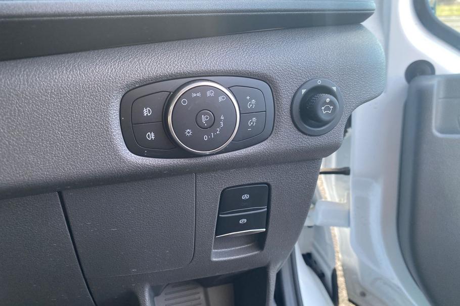 Used FORD TRANSIT YP75KHW 24