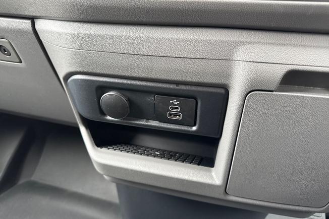 Volkswagen Transporter Photo 44