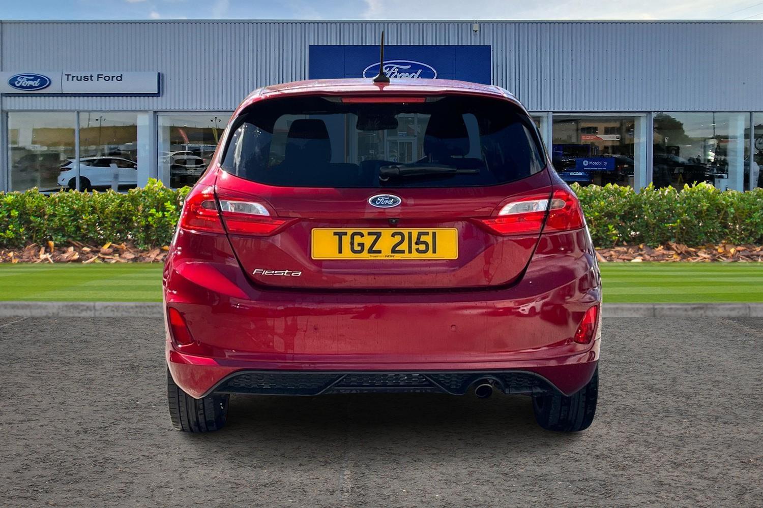 Ford FIESTA Photo 6