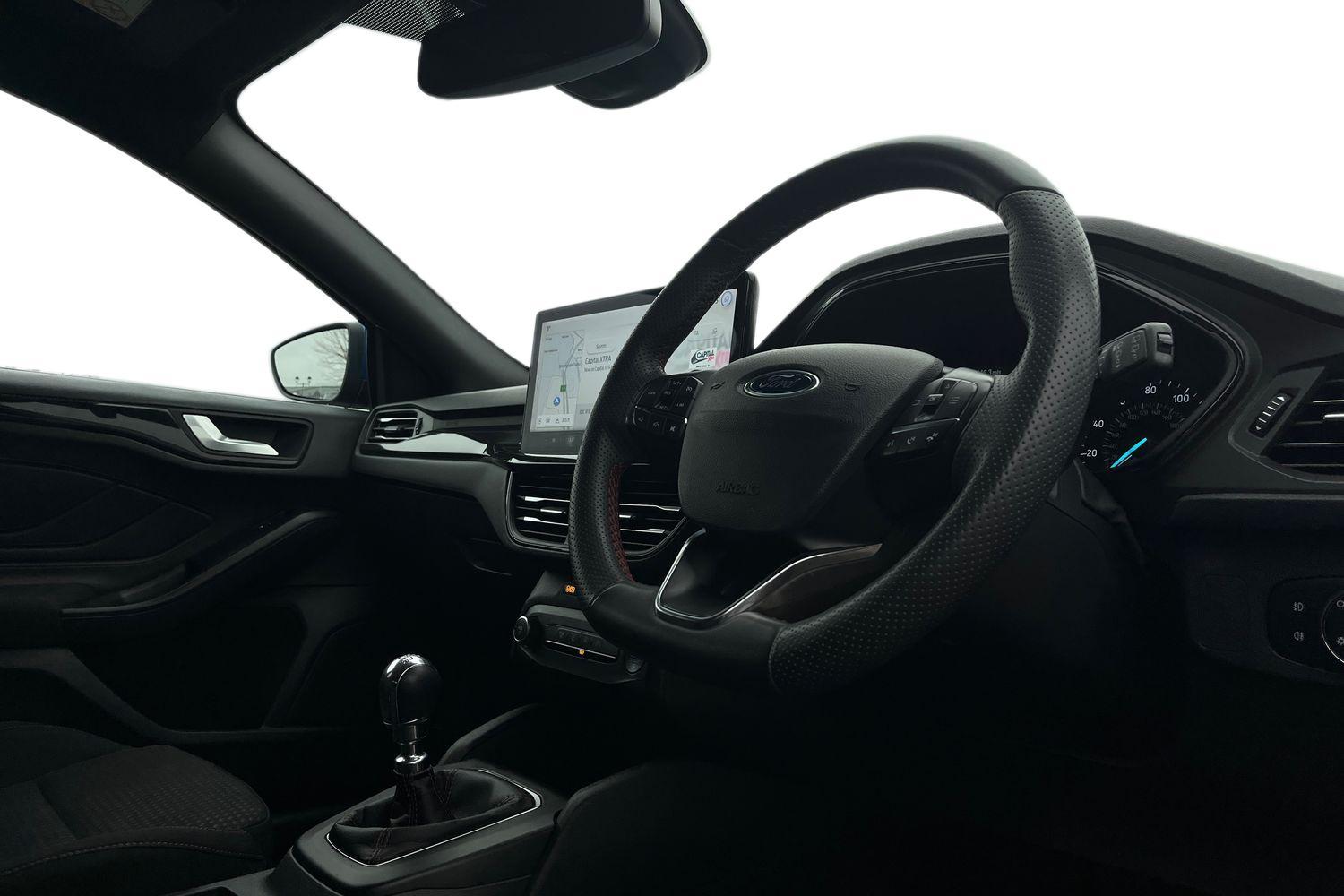 Ford FOCUS Photo 8