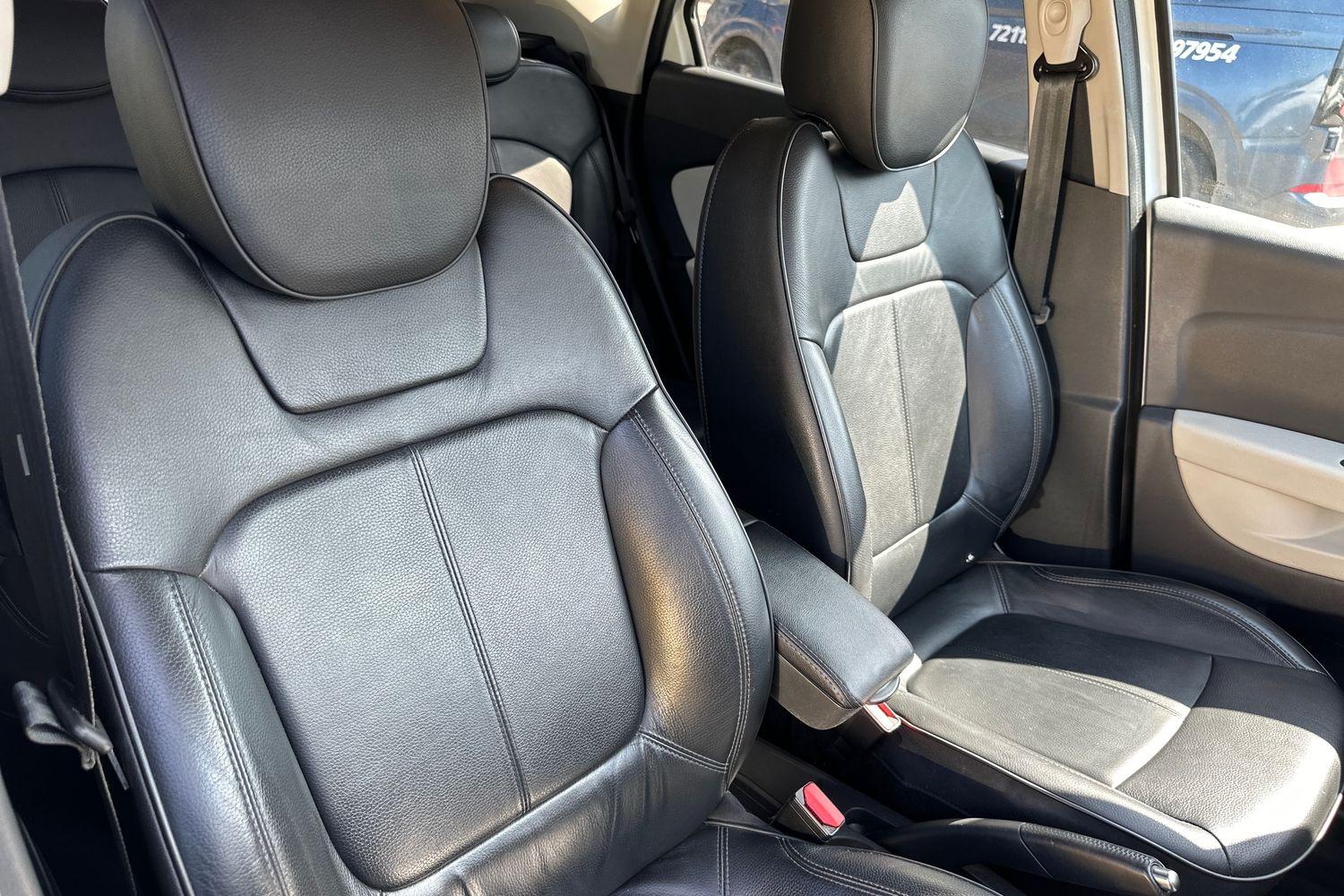 Renault CAPTUR Photo 16