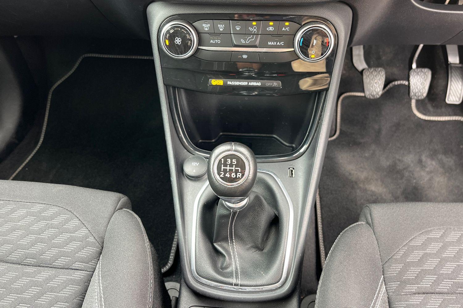 Ford Puma Photo 31