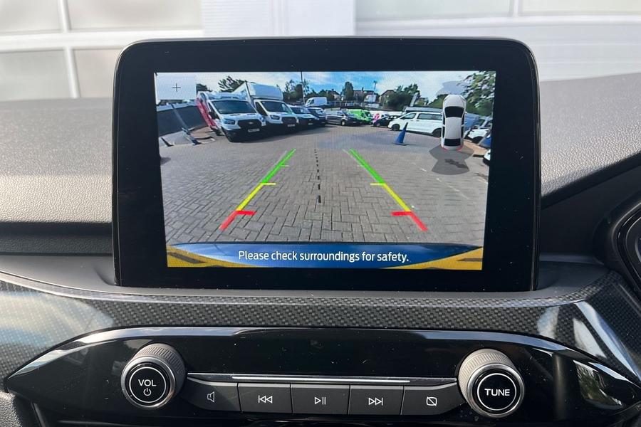 Ford KUGA Photo autoimg-3f2b1bd451a5816045db1af90fcdcd7f838299e7.jpg