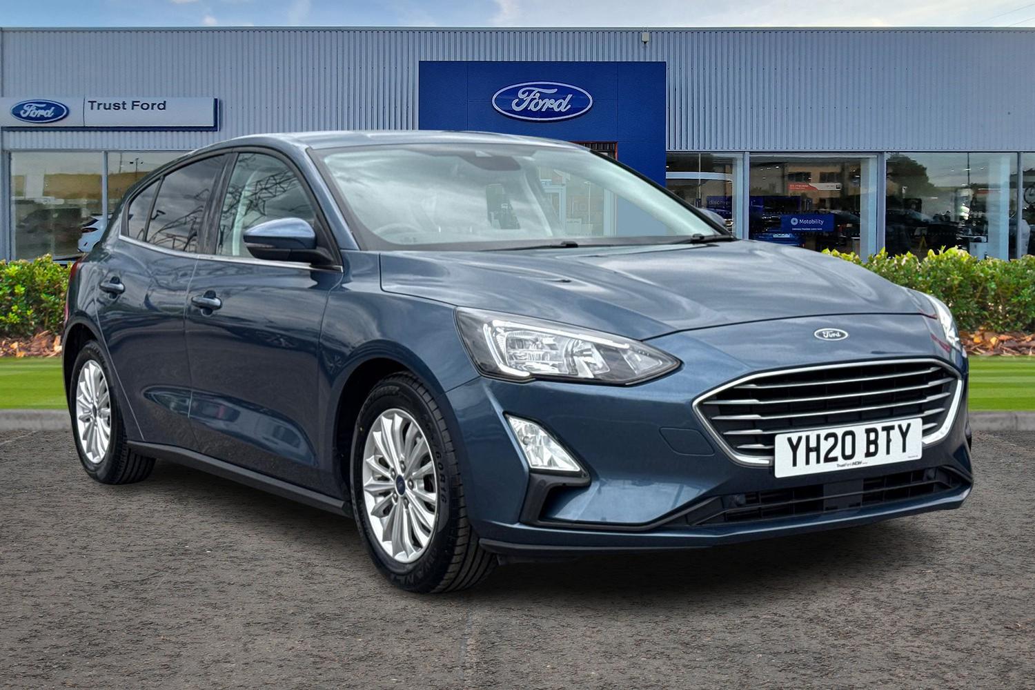 Ford FOCUS Photo 0