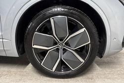VOLKSWAGEN Touareg Photo 5