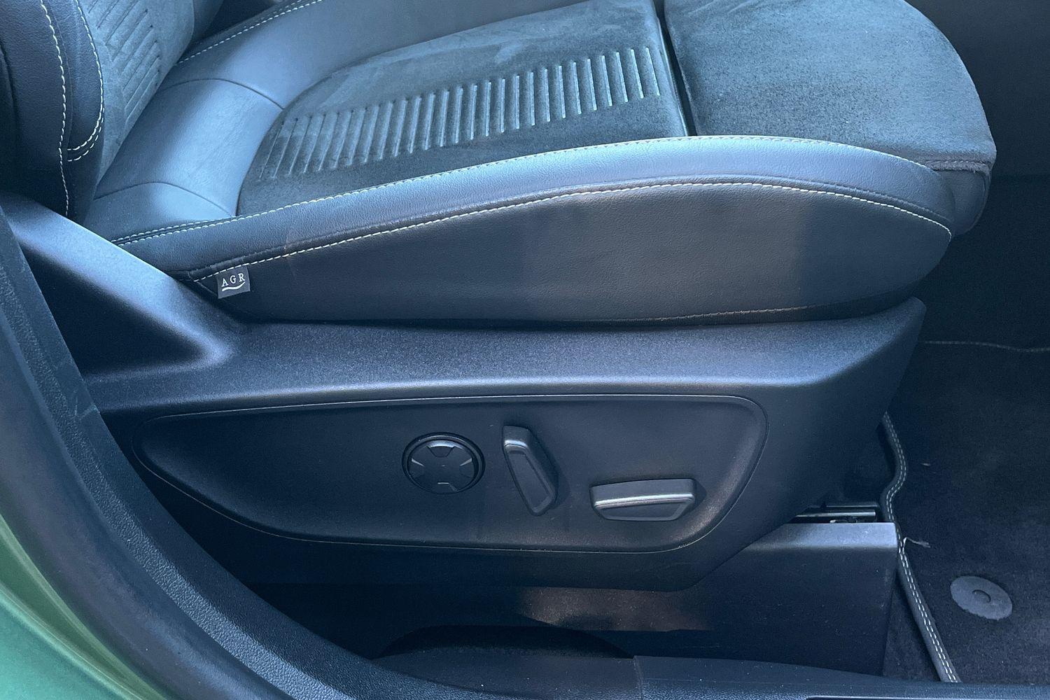 Ford KUGA Photo 21