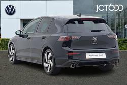 VOLKSWAGEN Golf Photo 3