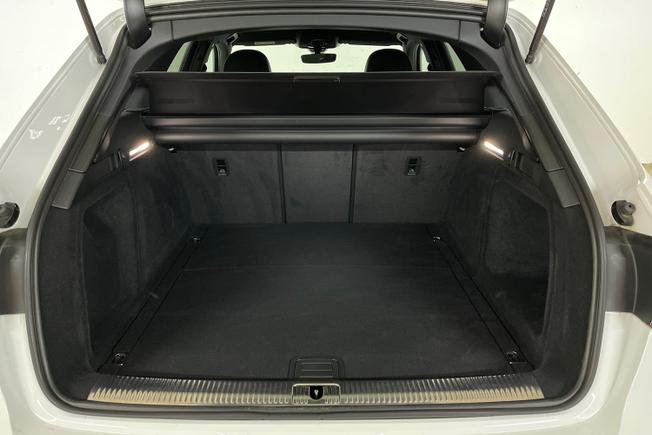 AUDI A4 Avant Photo 12