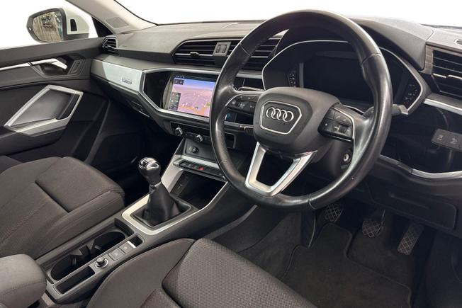 AUDI Q3 Photo 6