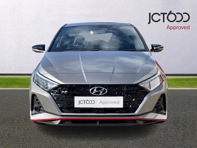HYUNDAI i20 Photo 8