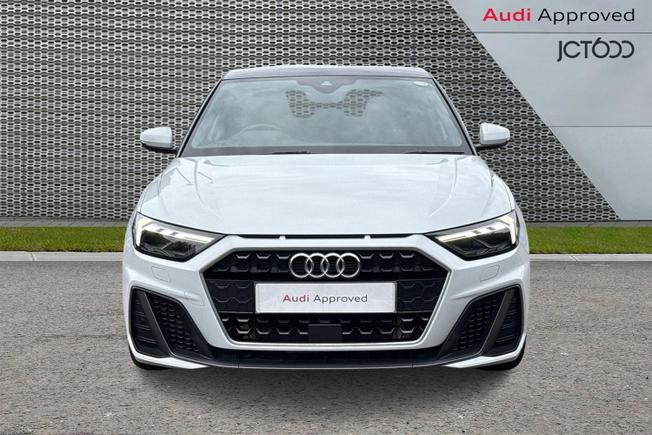 AUDI A1 Photo 8
