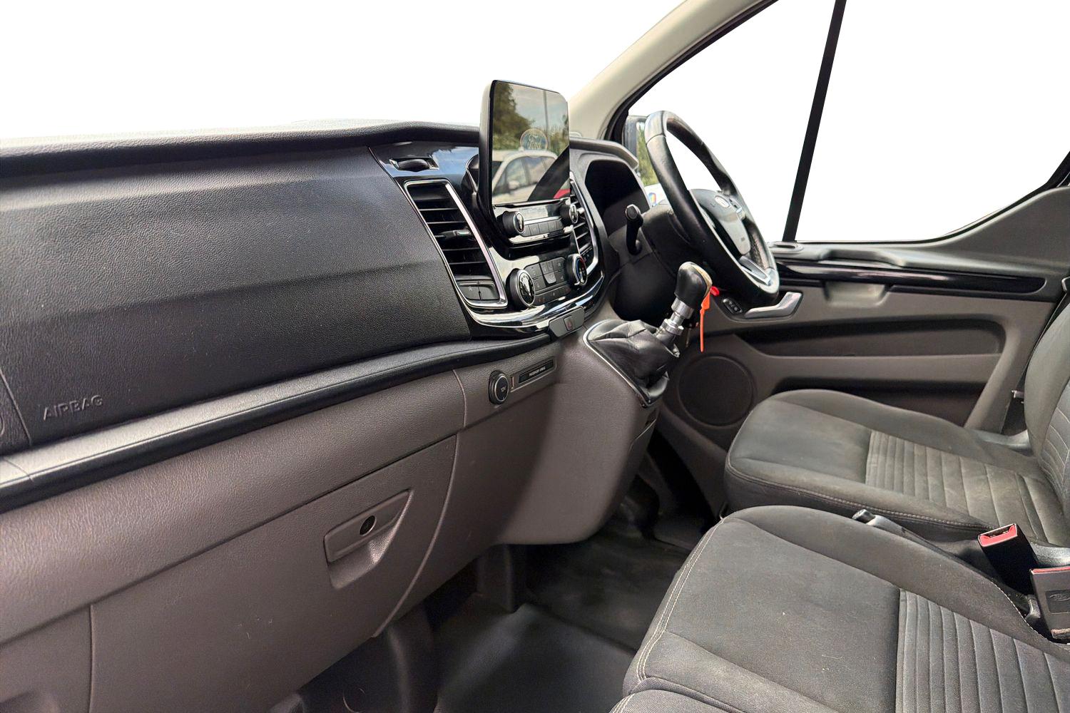 Ford TRANSIT CUSTOM Photo 2
