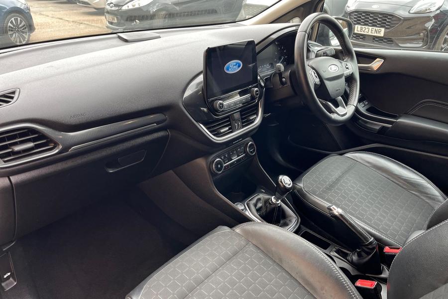 Ford FIESTA Photo autoimg-3f4432ecd2934ae6e97e2100b1dc5607600a3d93.jpg
