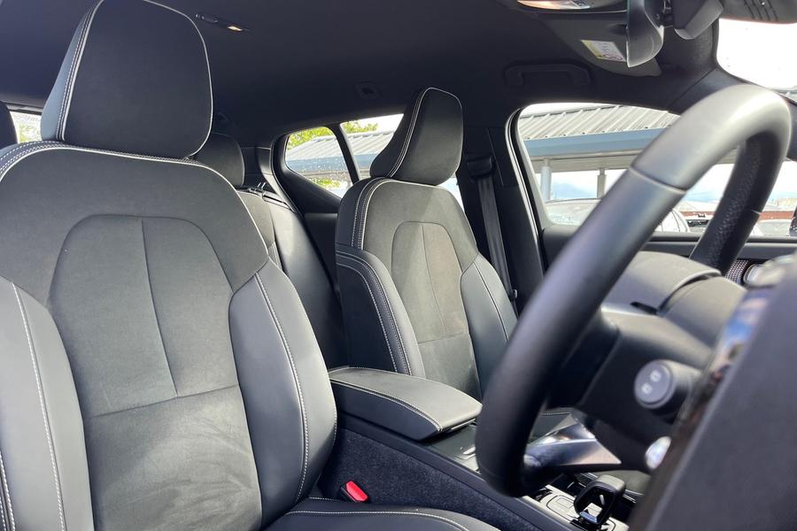 Volvo XC40 Photo autoimg-3f44c65f537b4b368ba56d82d526c2cc9b411df8.jpg